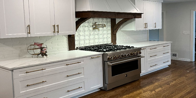 BDM-800x400-Before-&-After_0000_Kitchen-Remodel---Farmhouse-Glam-Brick-Accents-After